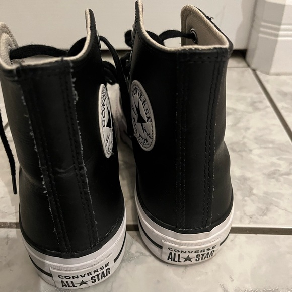Black leather high tops, platform converse - Picture 4 of 6